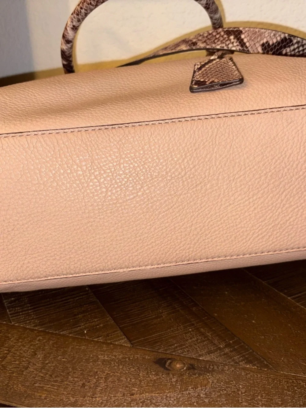 ❤️Michael Kors Hamilton Satchel Snake Trim Lock Bag Blush Beige